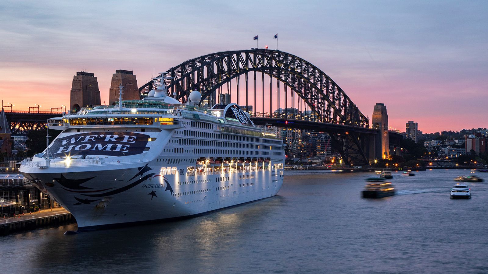 The Best Way to Organize Your Cruise Ship Terminal Transfer in Sydney for a Large Group