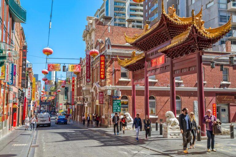 Chinese Speaking Driver Guide in Melbourne